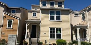3 story newer home in great commute location Gallery 1