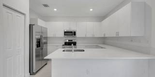 2587 SE 26TH Court, Homestead, FL 33035 - 2642 Gallery 1