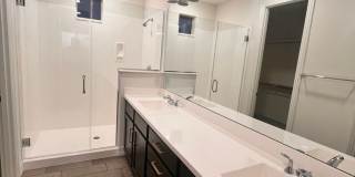 Charming 2BR  2 Full Bath 2 Covered Car Garage Condo in Phoenix near TSMC plant Gallery 27