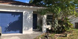 Experience this Large Cape Coral 3 bedroom 2 bath duplex with 1 car garage and screened in lanai. Gallery 1