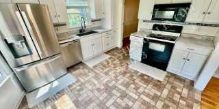 Lovely Home In Nall Hills-Available in AUGUST! Gallery 13