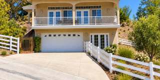 Country Style Living! 4bed+Bonus area/3.5 bath, 2000sqft+VIEWS Country Style Living! 4bed+Bonus area/3.5 bath, 2000sqft+VIEWS Gallery 1