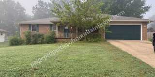 3 Bedroom | 2 Bathroom | Attached 2-Car Garage Gallery 1