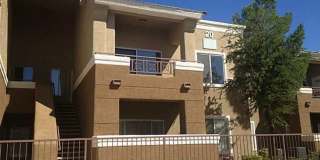 1 Bedroom 1 1/2 Bath. 2nd floor of a well-kept, peaceful, quiet community - Russell/Buffalo Gallery 1