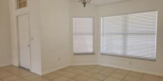 Duplex for rent with a pool Gallery 27