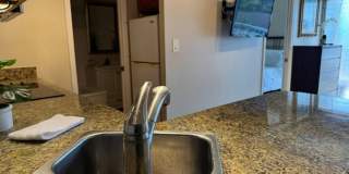 One Bedroom in Honolulu at Queens Villa Gallery 4
