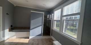 5BR/2.5 Bath in Prime 12 South | Park-Facing | Two Sunrooms | Walkable Luxury Living Gallery 43