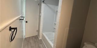 303 E Union Gallery 6