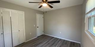 Beautiful 4 bedroom home completely remodeled in great location and school district! Gallery 28