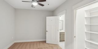 525 East Apartments Gallery 66