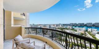 17875 Collins Ave Gallery 45