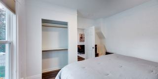 909 5th Ave. Gallery 7