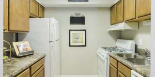 The Crest Apartments Gallery 6