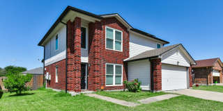 2-Story 3 Bedroom, 3 Bathroom Home with Solar Panels!!! Gallery 6