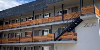 2200 Canyon Gallery 24