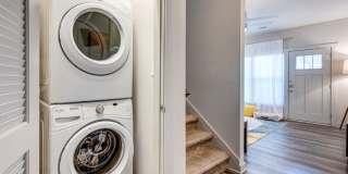 Student Housing - Arlington Townhomes and Cottages Gallery 31
