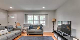 Coming Soon! Bright & Spacious 3 Bed Home with Finished Basement & Huge Backyard Gallery 8