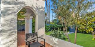 1006 N Crescent Heights Blvd Gallery 1