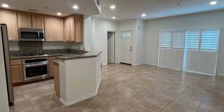 Stylish 3 Bedroom Townhome in Prime Huntington Beach Location Gallery 5