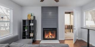 3004 Speedway Unit 6 Gallery 1