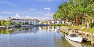 Remodeled 2/2 Waterfront Condo Gallery 29