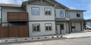 1639 Pine St Gallery 1