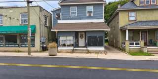 825 Main Street Gallery 1