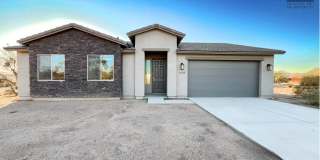 3Bed/2Bath Home in North Scottsdale! Ready for Immediate Move-In! -- NO HOA! RV Parking! Gallery 1