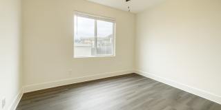 Spacious 3 Bedroom Home with Oversized Primary Suite near Webb & Pawnee Gallery 5