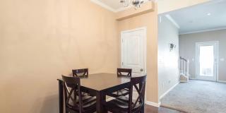 Room in 4 Bedroom Home at Warm Springs Ln Gallery 8
