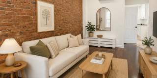 291 Fifth Avenue Gallery 1
