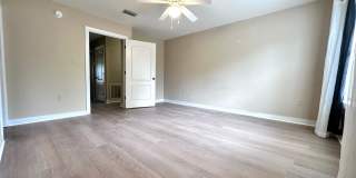 50% OFF 1ST MONTH RENT -----  3B/2.5B Townhome located in Twin Lakes Neighborhood! Gallery 9