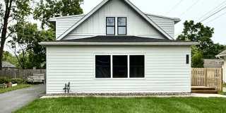 Stunning 3BR/3BA Orono Home Available 8/15. Walk to Lake Minnetonka! Gallery 1