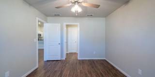 Cypress - 2114 N Avenue K Gallery 23