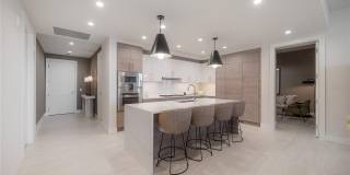 2103 BAYSHORE BOULEVARD Gallery 18