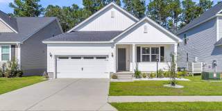 Beautiful Ranch Style Home in Foxbank Gallery 1