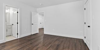 Spacious New Build in Quiet Glenmont / Silver Spring - Available Now Gallery 25