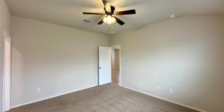 Viewable May 27th!  Pets Accepted! Gallery 21