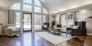 Icon on the Greenway Gallery 10