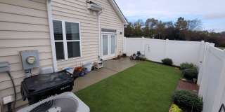 Great end unit in Waters Edge! Master on the main! Gallery 17