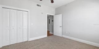 1227 E MADISON STREET Gallery 27