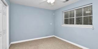 Beautiful End-Unit Townhome on a Prime Location! Gallery 9
