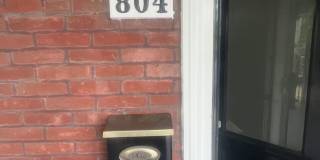 804 Queen Street Gallery 1