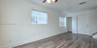5960 NE 5th Ct Gallery 7