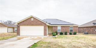 Spacious 4 Bedroom Home Gallery 1