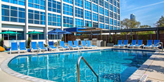 The Cabochon at River Oaks Gallery 8