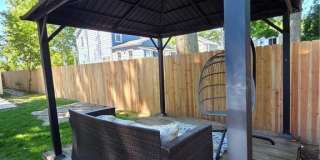 1522 Barron Street Gallery 44