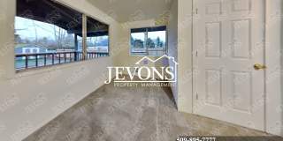 Enjoy the new appliances in this lovely single-family home located in the heart of Tacoma Gallery 22