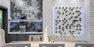 300 E Lacy Lane Gallery 20