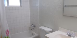 4335 North 15th Avenue Gallery 5